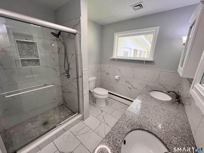Building Photo - 267 Thunder Hill Dr
