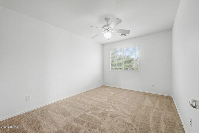 Building Photo - 14165 W Crocus Dr
