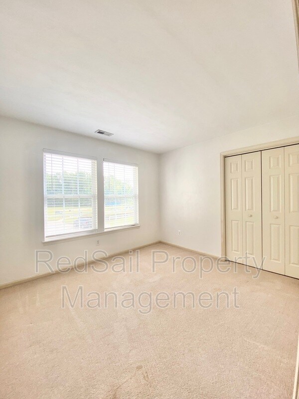 Building Photo - 102 Prescott Ct