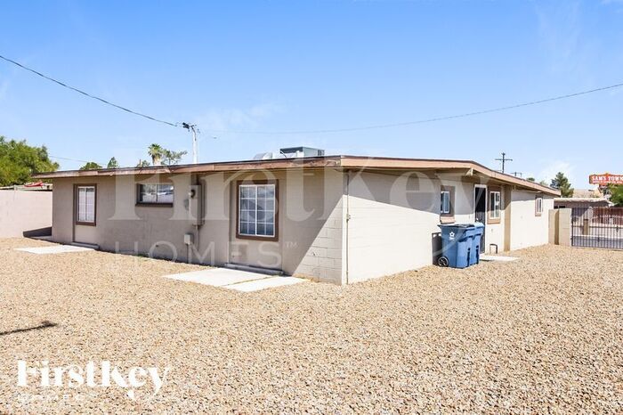 Building Photo - 5119 Margo Dr