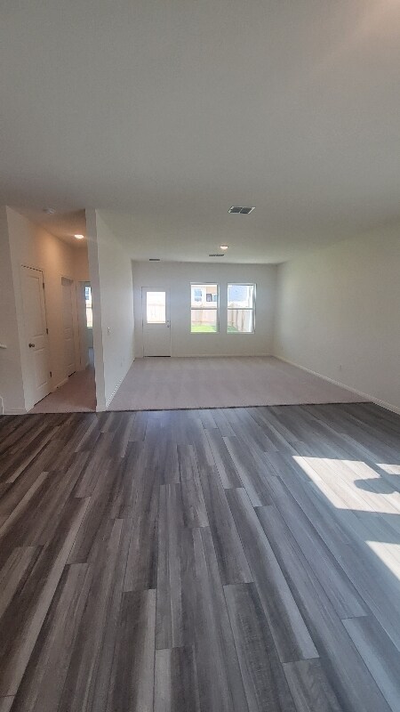 Building Photo - 16100 Larustinus St