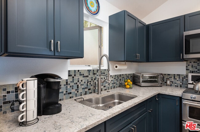 Building Photo - 8308 Flight Ave