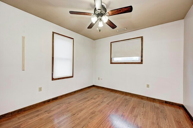 Building Photo - 3734 Forest Terrace