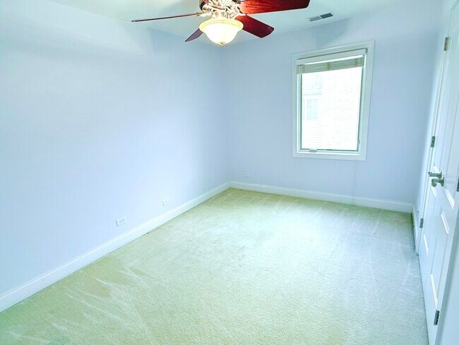 Building Photo - 168 Mayo Ct
