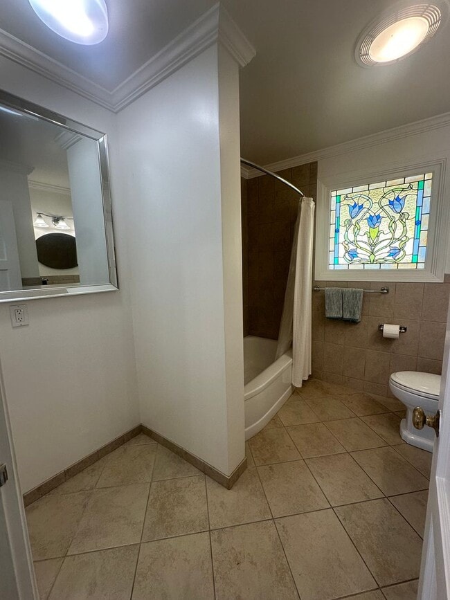 Building Photo - Charming Single-Family Two-Bedroom Home in South San Francisco