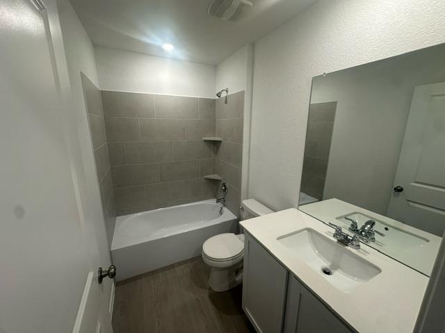 Building Photo - 121 Keefer