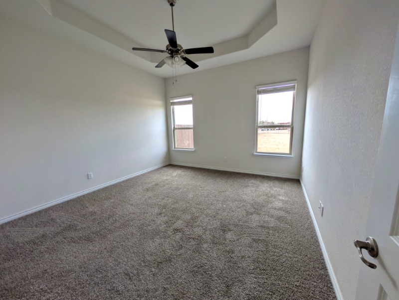 Building Photo - 1013 Sublime Dr