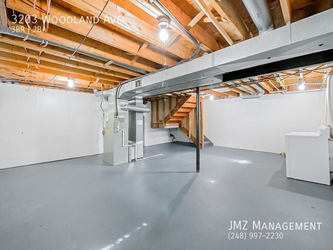 Building Photo - 3203 Woodland Ave