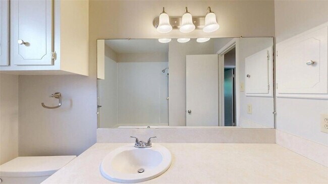 Building Photo - 3921 Olive St