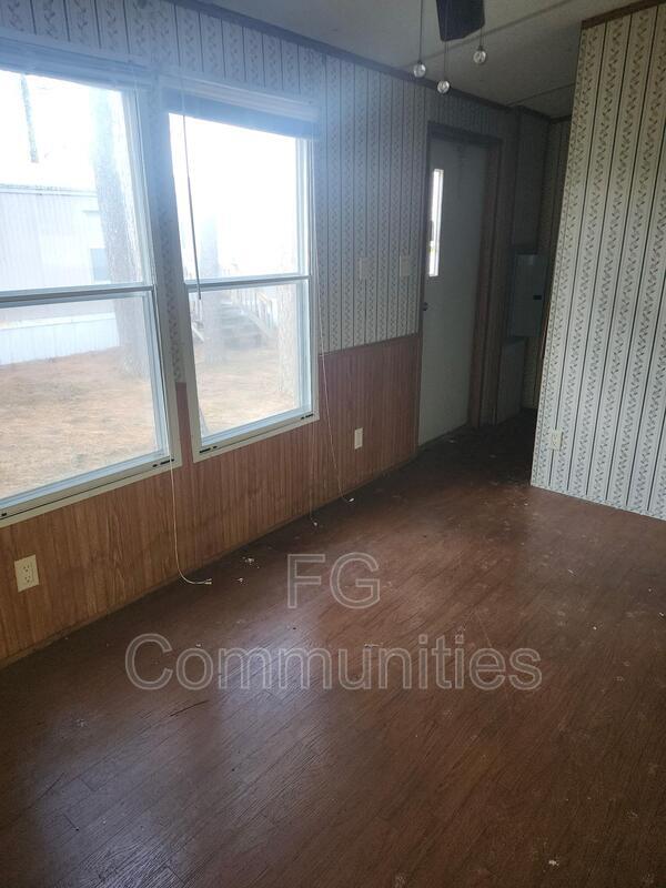 Building Photo - 2027 Keith Ln