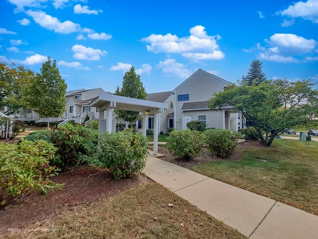 Building Photo - 372 Windsong Ct