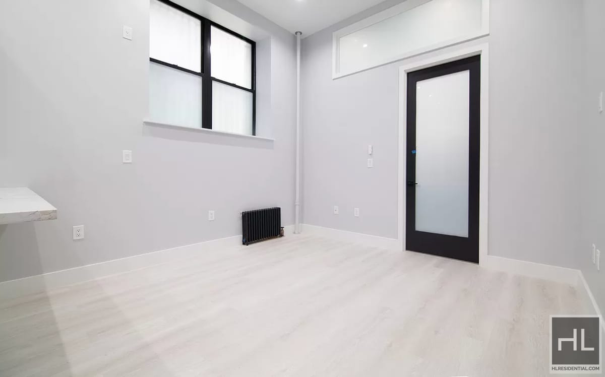 Building Photo - STANTON ST.