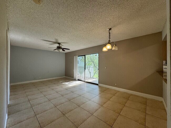 Building Photo - 1541 Windorah Way