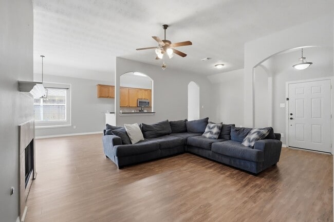 Building Photo - 2313 Perkins Crossing Dr