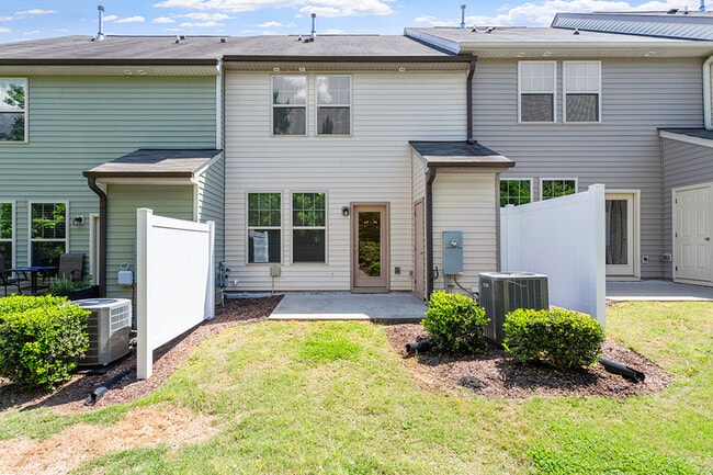 Building Photo - 731 Maypearl Ln