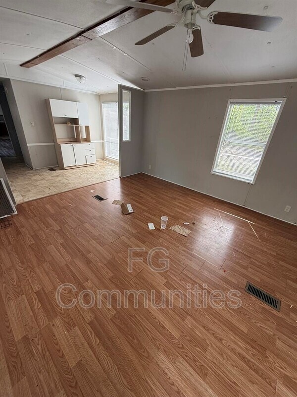 Building Photo - 1059 Eller Rd