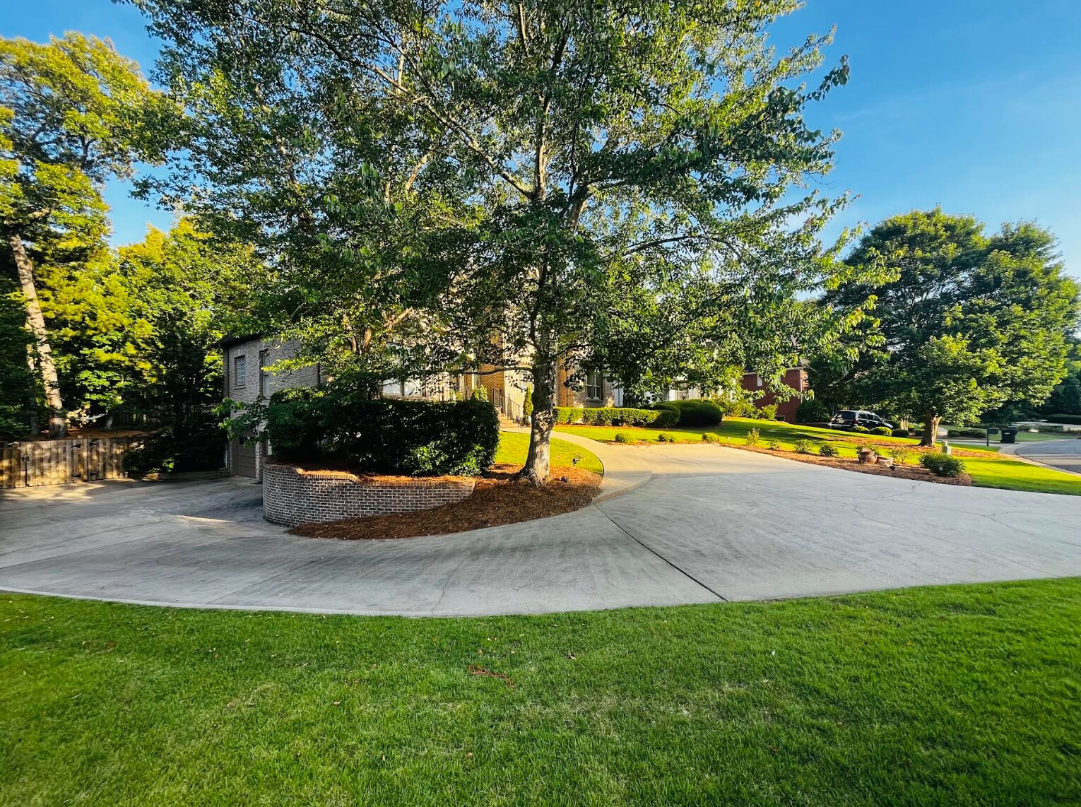 Building Photo - 6116 Rosemont Ct
