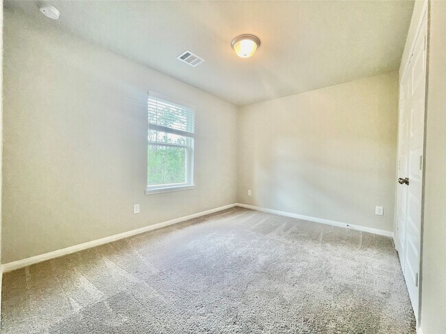 Building Photo - 17526 Rosette Grass Dr