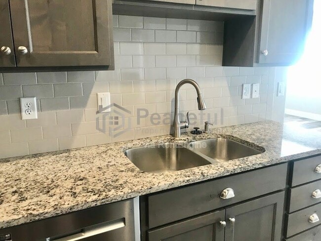 Building Photo - 3148 N Whitetail Dr