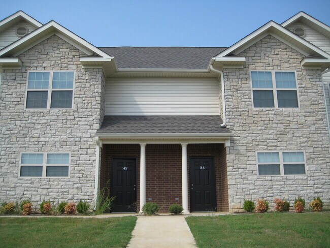 Building Photo - 954 E Craighead Forest Rd