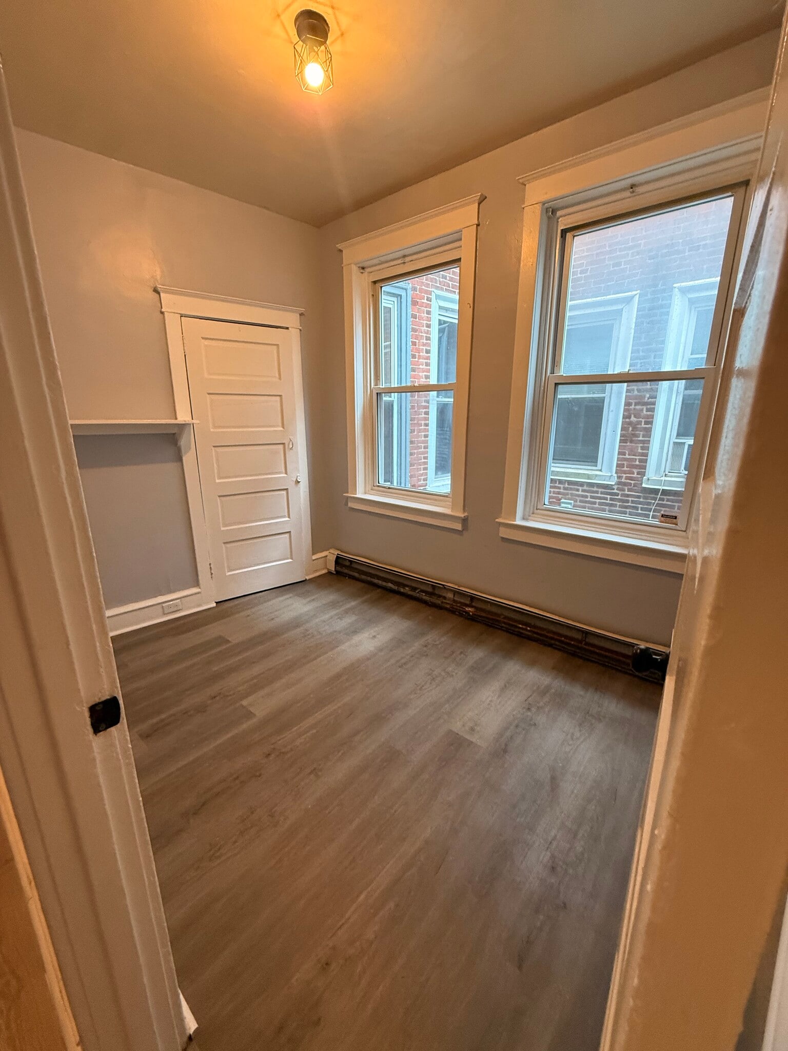 Bed2 - 6034 N Broad St