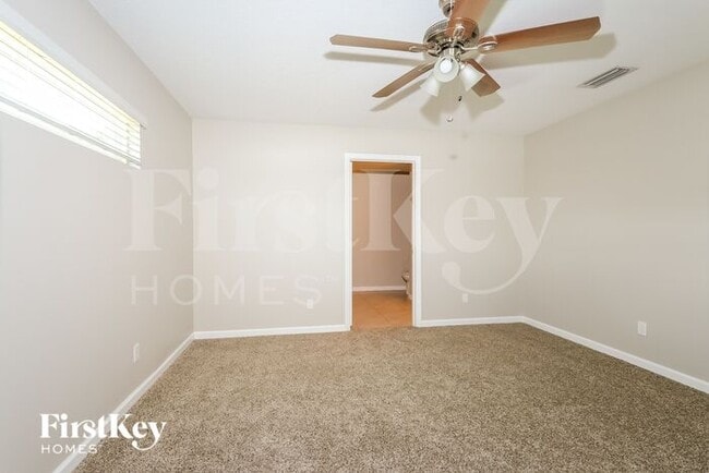 Building Photo - 1265 SW Century Ave