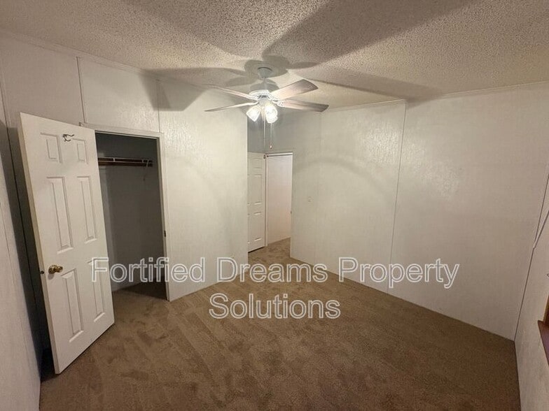 Building Photo - 1980 Bethania-Rural Hall Rd