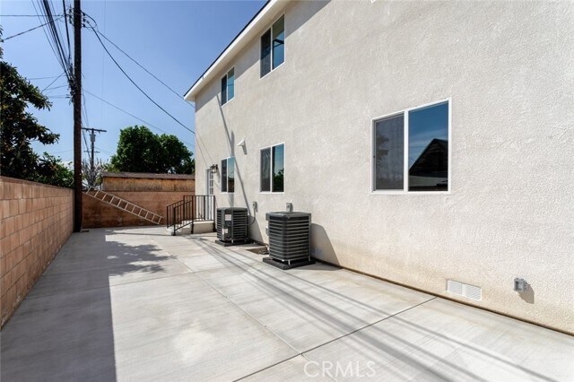 Building Photo - 13768 Judd St