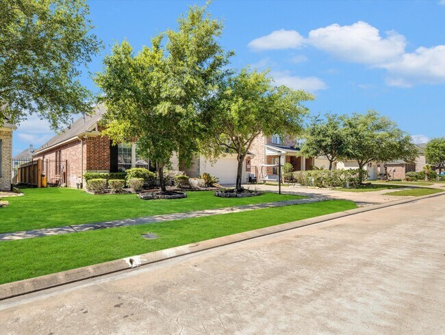 Building Photo - 18011 Darling Point Ct