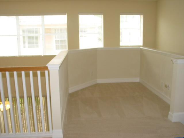 Building Photo - 539 Hedgewood Dr
