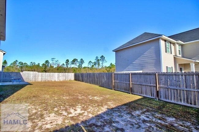 Building Photo - 1301 Windrow Dr