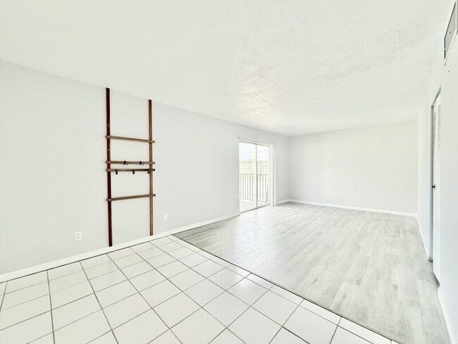 Building Photo - 1799 N Highland Ave