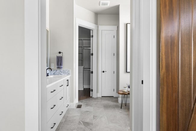 Building Photo - Furnished Luxury Rental in Dry Creek Ranch