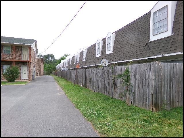 Building Photo - 101 Ellis Dr