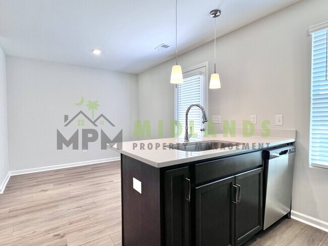 Building Photo - 3068 Harborview Dr