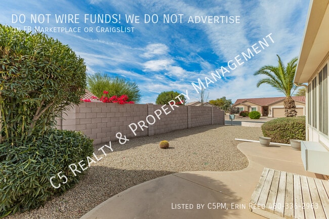 Building Photo - 1413 E Peach Tree Dr