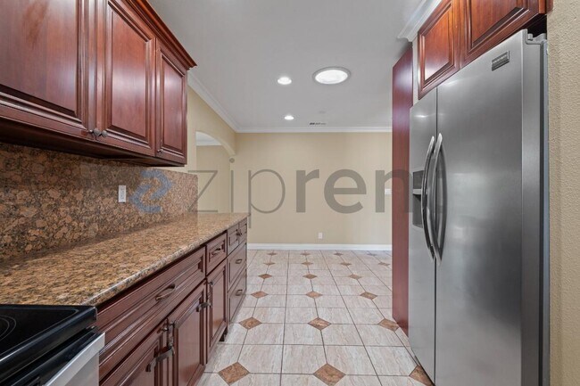 Building Photo - 3019 Paine Ct