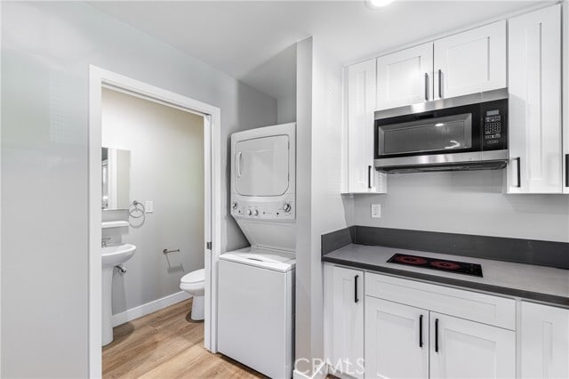 Building Photo - 16440 Donmetz St