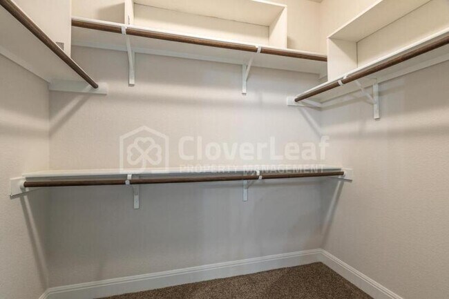 Building Photo - 6038 Akin Cir