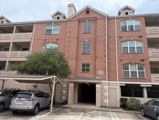 Building Photo - 2111 Welch St