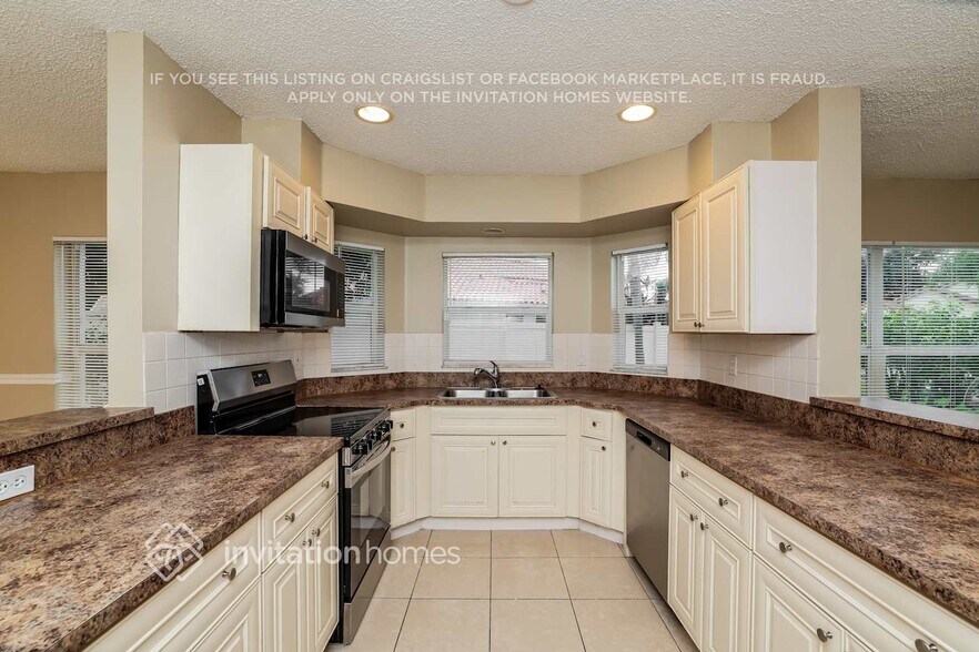 Building Photo - 8640 Rosalie Ct