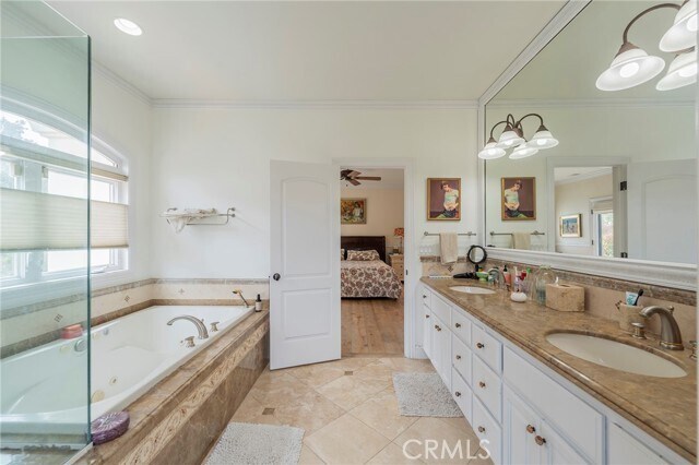 Building Photo - 880 11th St