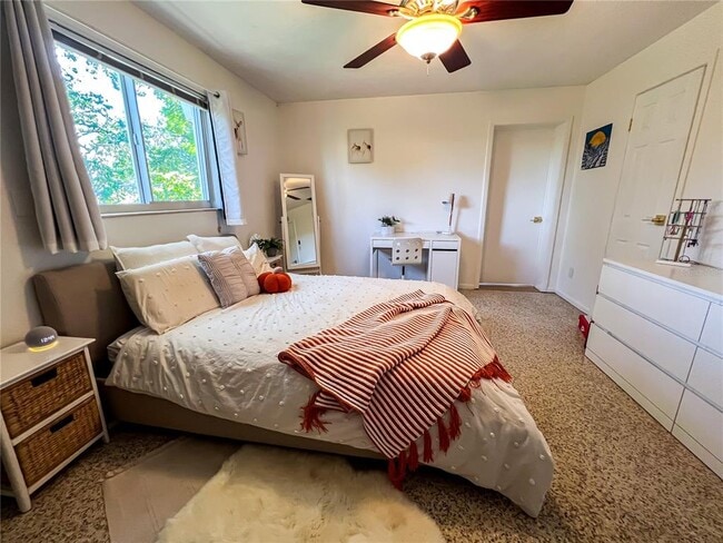 Building Photo - 3024 Rose St