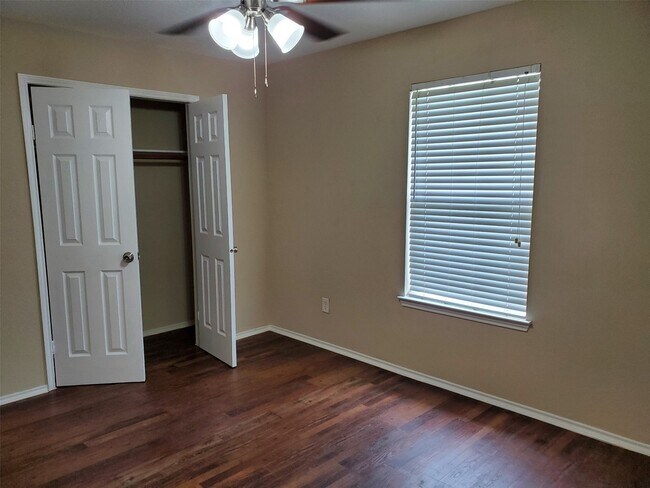 Building Photo - 16315 Lynn Crest Ct