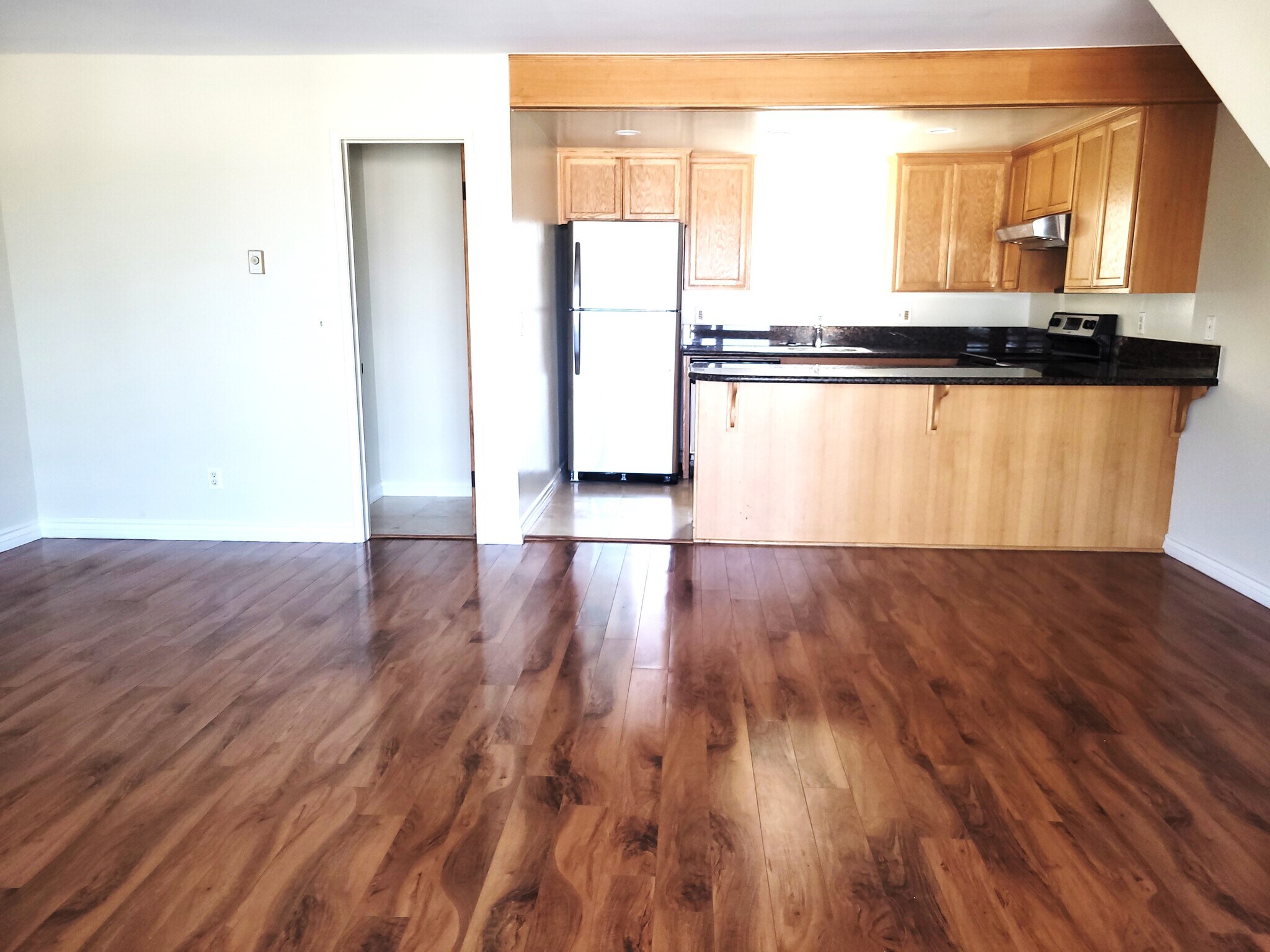 Building Photo - 1001 Seal Way