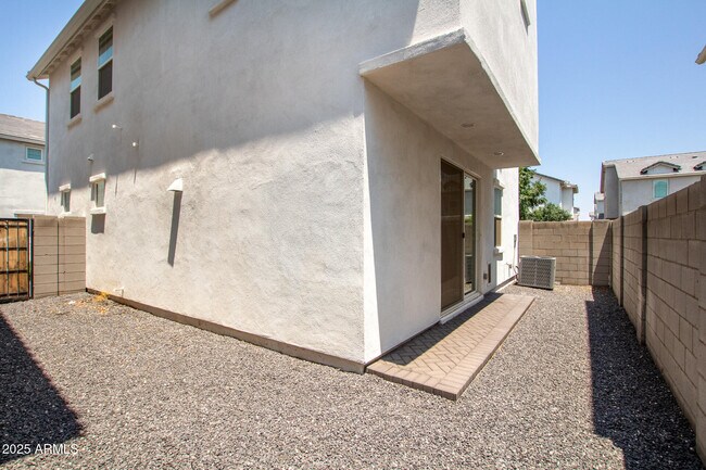 Building Photo - 5524 S Dillon Cir