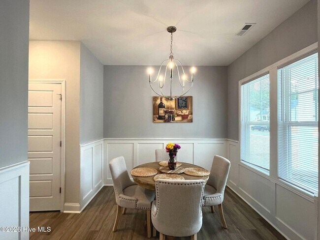 Building Photo - 280 Flying Bolt Dr