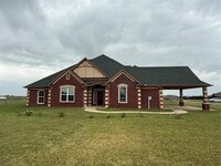 Building Photo - 4545 Antelope Vly