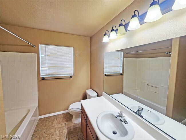 Building Photo - 3680 Ravine Ave