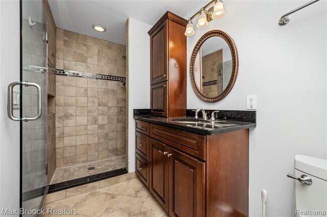 Building Photo - 2601 Lamplighter Ln